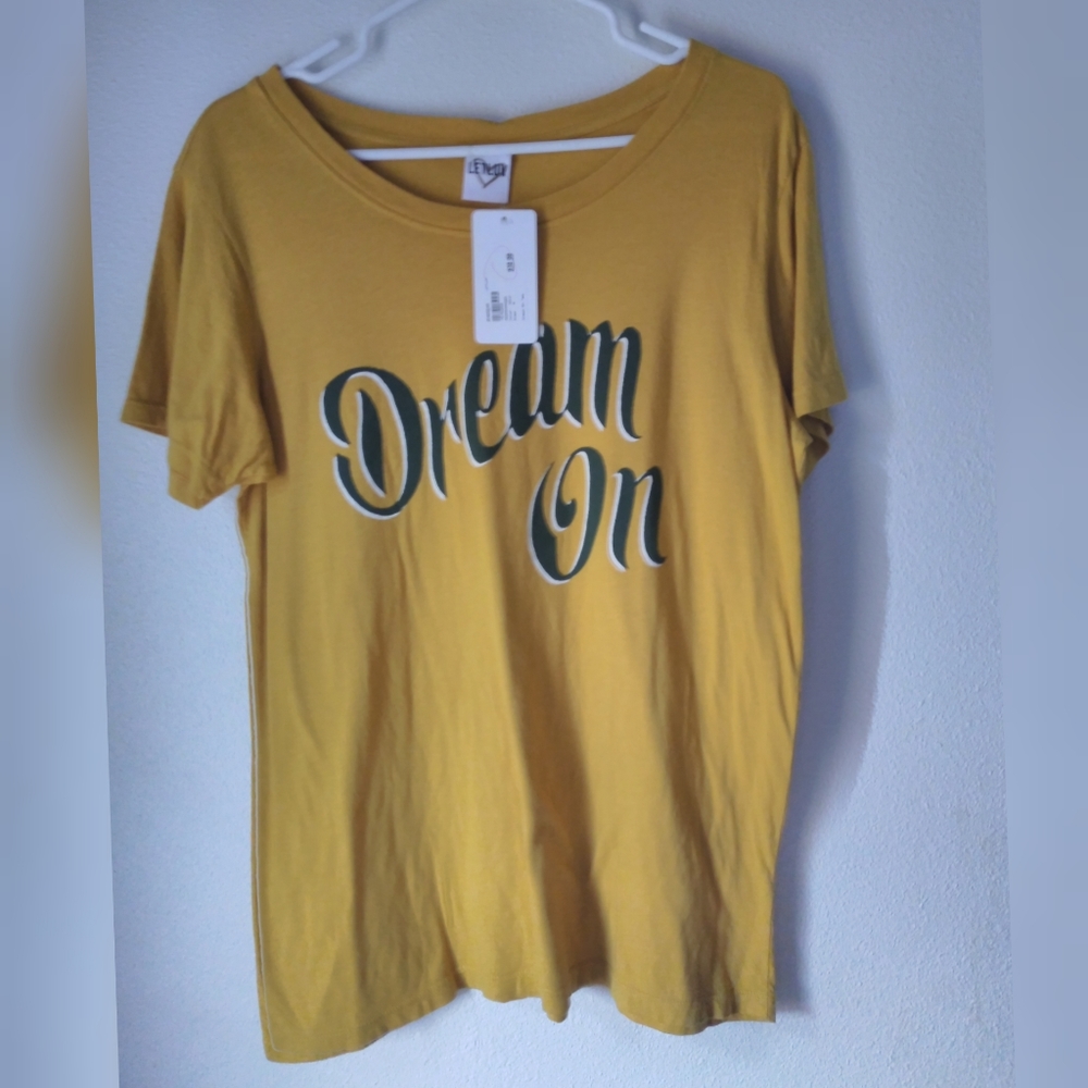 Letluv Dream On Tee